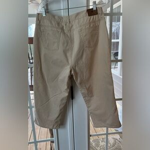 Lauren Jeans Co. by Ralph Lauren Khaki Cotton Cropped Pants Women’s Size 14